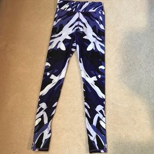 Blue camo leggings